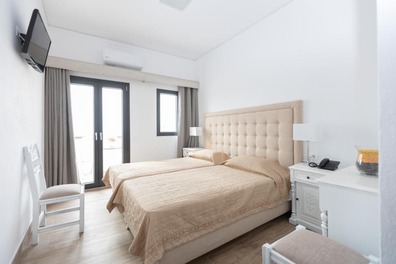 Star Santorini 3*